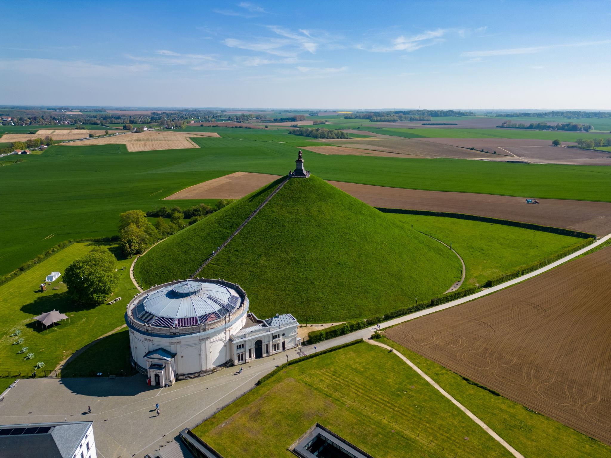 🇧🇪🇨🇭🇱🇺 🏗 Brussels, Bruges & the Battlefield Heritage of Europe, BENELUX — 9 Days