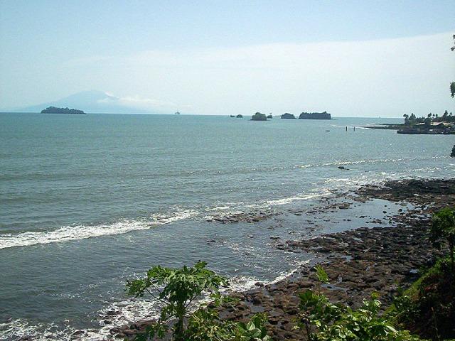 🇨🇲 🌋 Douala · Limbe · Mount Cameroon | Cameroon | Daylite Digital