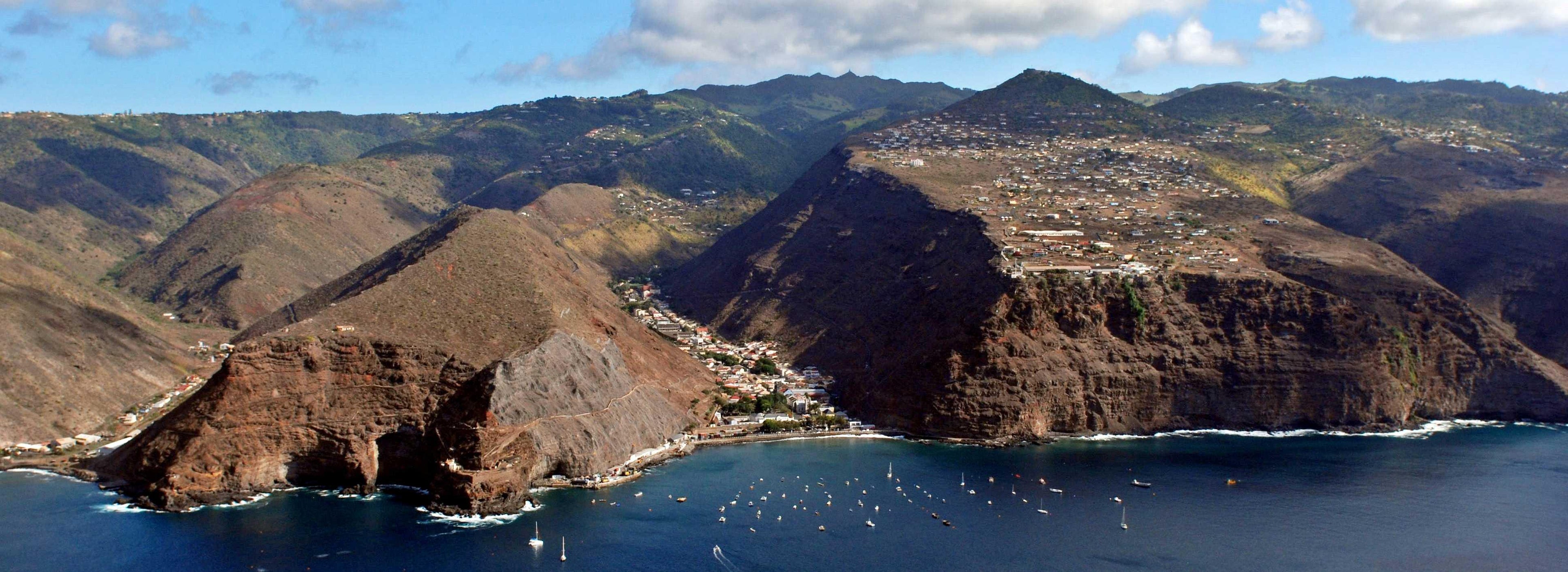 🇸🇭 👑 Saint Helena · Napoleon's Island · S. Atlantic Explorer — Daylite Digital