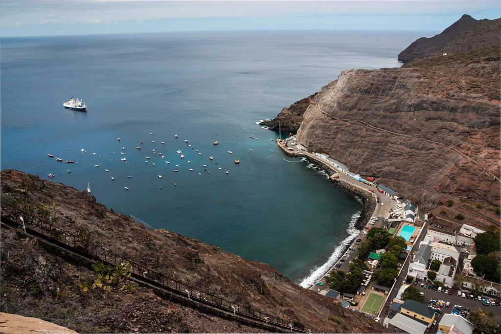🇸🇭 👑 Saint Helena · Napoleon's Island · S. Atlantic Explorer — Daylite Digital