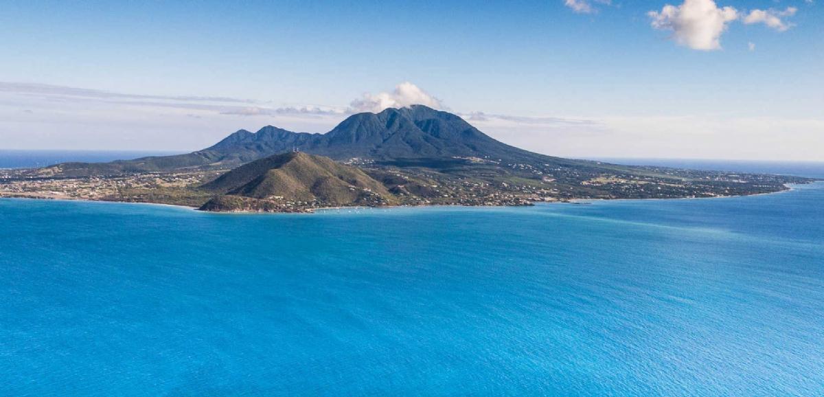 🇰🇳 🌊 St Kitts & Nevis · Brimstone Hill, Sugar Heritage & the Twin-Island Water Circuit · 5 Days