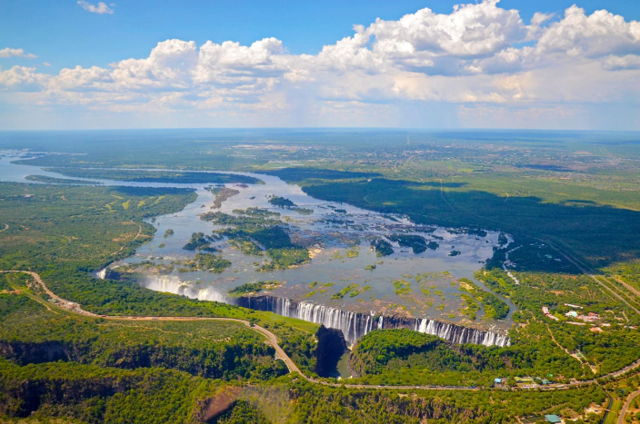 🇧🇼 🌊 Botswana & Victoria Falls Safari — 13 Days | Daylite Digital